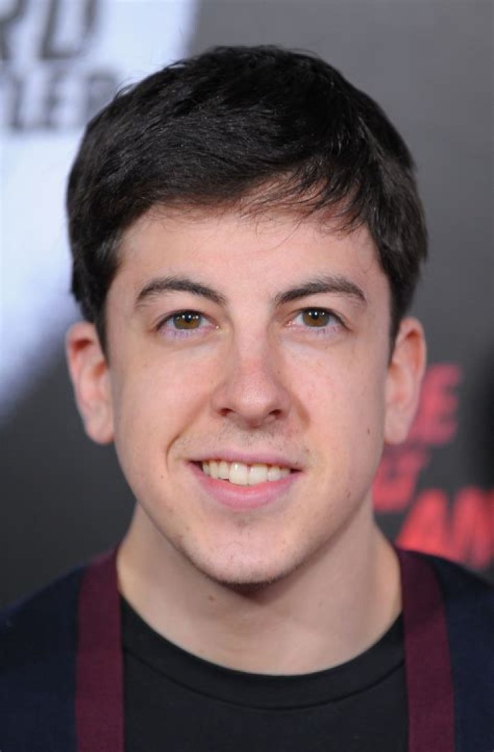 Christopher Mintz-Plasse Net Worth - Wiki, Age, Weight and Height, Relationships, Family, and More