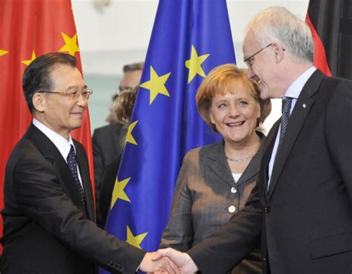 Liang Wengen Net Worth - Wiki, Age, Weight and Height, Relationships, Family, and More