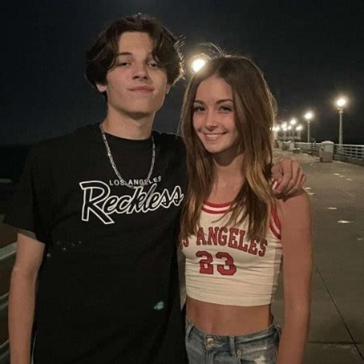 Who Is TikTok Star Ava Majury Boyfriend? Know Her Relationship Status